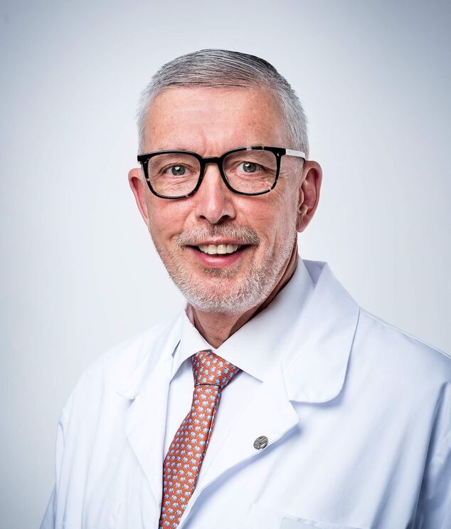 Doctor Plastic Surgeons Roland Eggleston